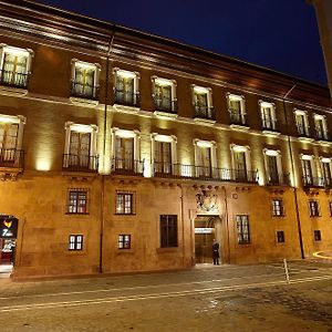 Palacio Guendulain Hotel Pamplona Exterior photo