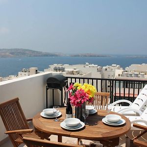 Seashells 2 Bedroom Apartment With Sunny Terrace With Stunning Panoramic Sea Views By Getaways Malta Bugibba Exterior photo