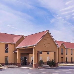 Super 8 By Wyndham Tallapoosa Hotel Exterior photo