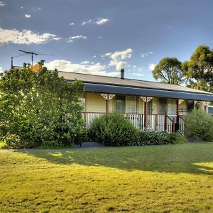 Cottages On Lovedale Exterior photo