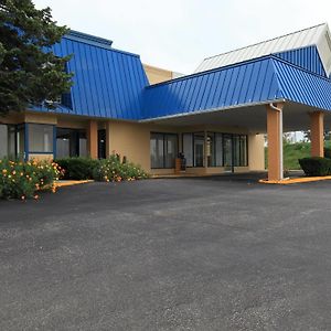 Americas Best Value Inn Newton Exterior photo