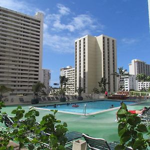 Aston At The Waikiki Banyan Aparthotel Honolulu Exterior photo