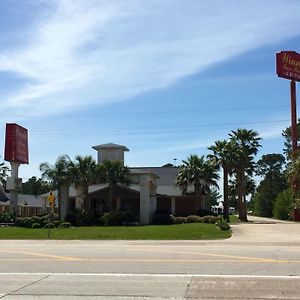 Winnie Inn And Suites Exterior photo