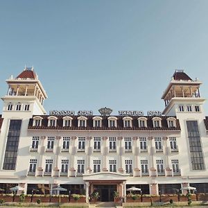 Tskaltubo Plaza Hotel Exterior photo