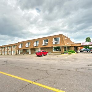 Hotel Motel Penn-Mass Trois-Rivieres Exterior photo