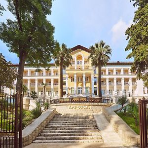 Art-Hotel Sochi Exterior photo