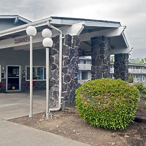 Rogue Valley Inn Medford Exterior photo