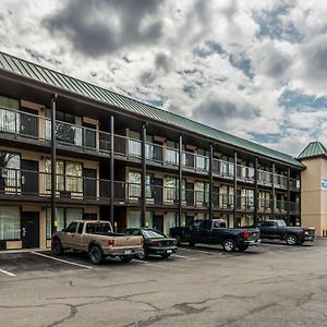 Rodeway Inn Beckley Exterior photo