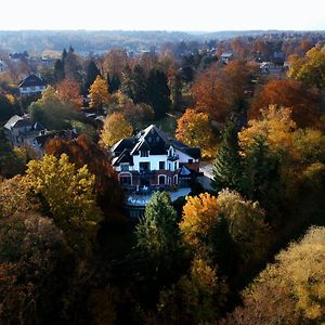 Martin'S Manoir Hotel Genval Exterior photo