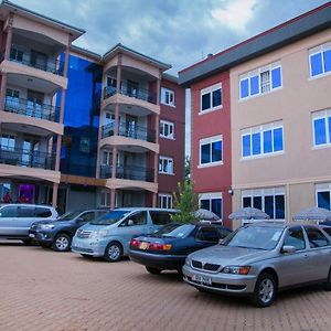 Red Sox Hotel Ltd Kampala Exterior photo