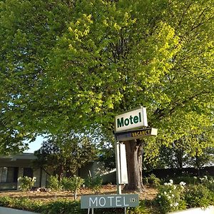 Holbrook Skye Motel Exterior photo