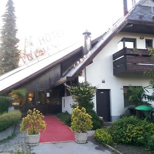 Hotel Trojane, Inspiration Of The Green Retreat Exterior photo