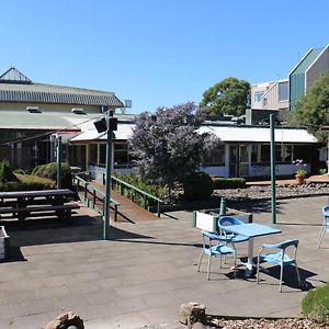 Equestrian Hotel Christchurch Exterior photo