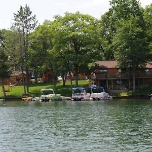 Clear Lake Resort West Branch Exterior photo