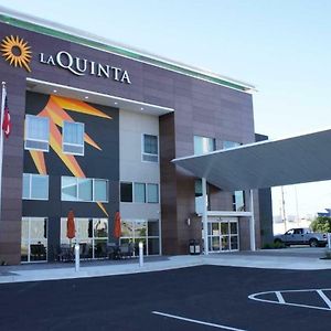 La Quinta Inn & Suites Perry Exterior photo