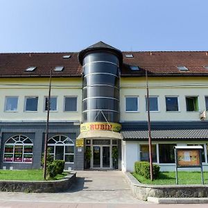 Hotel Rubin Svidnik Exterior photo