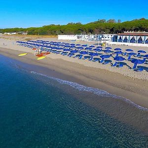 Apulia Hotel Sellia Marina Exterior photo