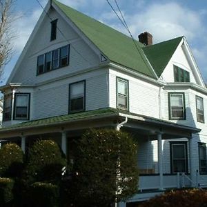 Wayne On Main Bed & Breakfast Honesdale Exterior photo