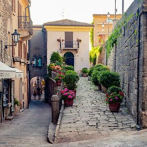 Antica Bifora Rsm Bed & Breakfast San Marino Exterior photo