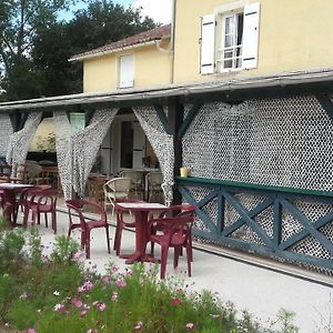 Auberge La Marchadaine Bed & Breakfast Montrollet Exterior photo