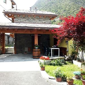 Acero Rosso Villa Champdepraz Exterior photo