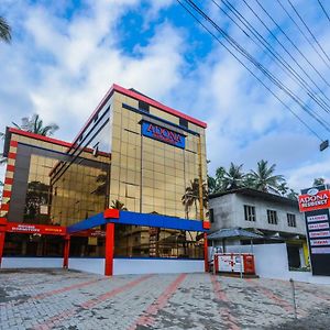 Adona Residency Hotel Meenangadi Exterior photo