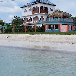 Richie'S On The Beach Hotel Negril Exterior photo