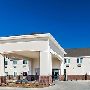 Days Inn & Suites By Wyndham El Dorado Exterior photo