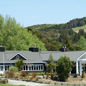 Woodhouse Mountain Lodge Warkworth Exterior photo