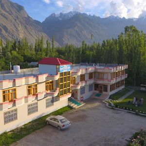 Baltistan Resort Skardu Exterior photo