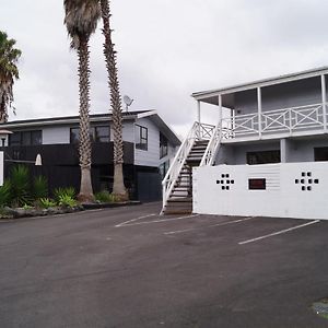 Walton Park Motor Lodge Warkworth Exterior photo