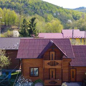 Котедж "Хата Рибака" Hotel Kosiv Exterior photo