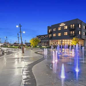 Hotel Indigo Seattle Everett Waterfront Place, An Ihg Hotel Exterior photo