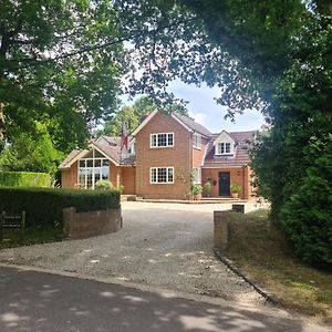 Ha'Penny Acre Bed & Breakfast Sherfield English Exterior photo