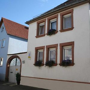 Ferienwohnung Spatzennest In Edesheim Exterior photo